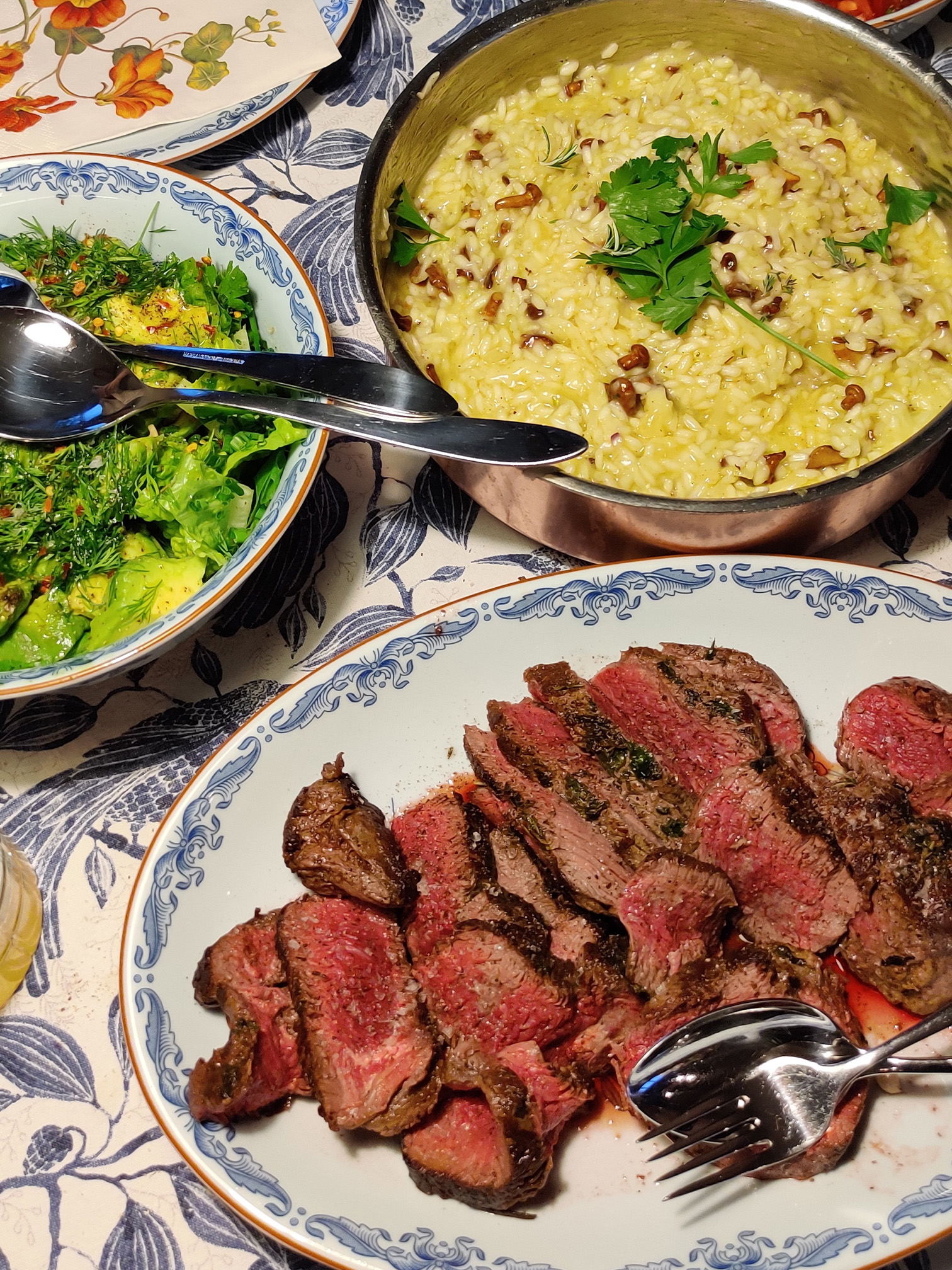 Foto på tallrik med kött